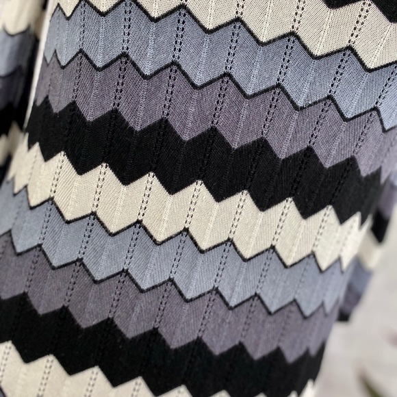 Danny and Nicole Knit Dress - Picture 6 of 8